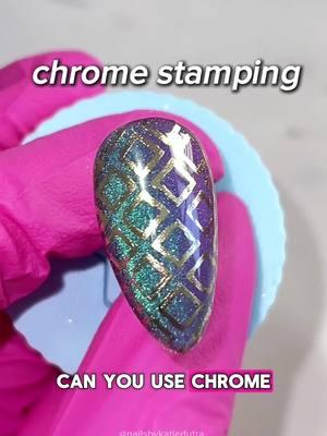 Replying to @Katie Dutra  yes you can chrome your stamps! 🙌🏻  #nailstamping #nailstamp #nailart #chromenails #cateyenails 