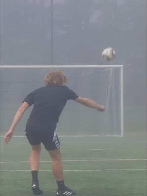 foggy freekicks 😶‍🌫️ #fyp #freekick #knuckleball #jabulani #football #footballer #Soccer #asmr #satisfying