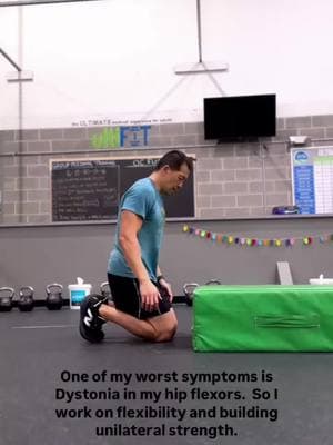 Known as one of the least flexible people at my gym but I really do work on my flexibility.  This skill makes me more confident that I can get up off the ground in many situations. Using #fitness to raise #parkinsonsdisease awareness. #training #pistolsquat #legday #flexibilitytraining