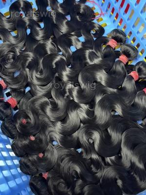 Only sale 100% human hair factory direct. Ship all over the world. Contact me in bio get factory wholesale price #royalswig #humanhair #rawhair #hairfactory #hairbusinessowner #hairvendor #hairwholesale #hairsuppliers 