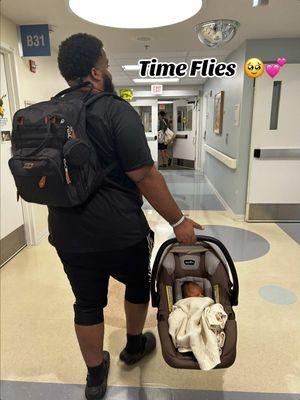 Feels like yesterday we were just leaving the hospital now she’s 3 months 🥹💕  . #babygirl #firstbaby #daddysgirl #daddy #leavingthehospital #MomsofTikTok #mama #mamabear #ivfsuccess #ivfbaby #ivfmiracle #ivfstory #ivfwarrior #thejoyces 