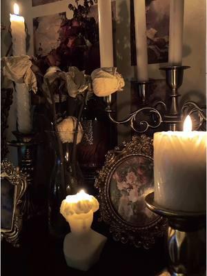 #foryou #foryoupage #viral #vintageroom #vintagegoth #romanticgoth #victoriangoth #victorian #vampireaesthetic #vampire #gothroom #bedroom #antique #antiquedecor #vintage #vintagedecor #castle #gothic #gothicarchitecture #vampirecore #darkaesthetic 