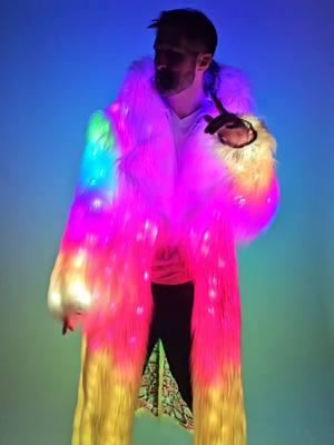 Throwback to this mega bright LED coat! ✨️ I can't wait to share all of the new pieces we've been working on! So many thingsss . . . #ledcoat #burningmanfashion #burningmancoat #ledfurcoat #fauxfurfestivaldreamcoat #handmadefashion #chromatiicat 