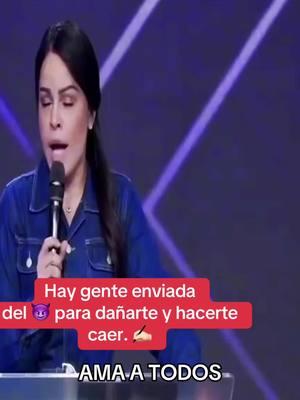 Ten cuidado de los falsos profetas, que vienen disfrazados de ovejas inofensivas pero en realidad son lobos feroces. ✍🏻 NTV S. Mateo 7:15 📖✨ #amén #biblia #ntv #diosconmigoquiencontrami #paratii #fe #confioentimidios #yeseniathen #Dios #fyp #jesusmifielamigo 