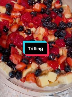 Just make a little #trifle you can put just about any fruit in it #itssogood #dessert #EasyRecipe #frtv #foodtoktv 