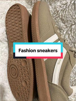 Great versatile sneaker #creatorsearchinsights #tiktokmademebuyit #leggingsoutfit #sneakersaddict #sneakers #fashionfootwear #shoetok #footweartok #ootdfashion #ootdinspo 