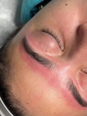 u deserve a brow wax 🧼😌 #waxing #esthetician #waxspecialist #fypシ #BeautyTok #eyebrows #browshaping #ctbrows #ctwaxing 