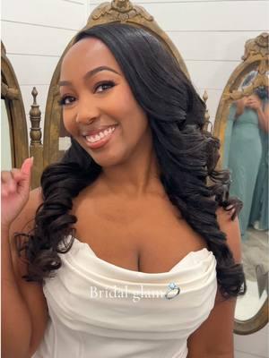 Style & Grace ✨ #OrlandoWeddingHair #BridalHairOrlando #WeddingHairstylist #OrlandoBrides #WeddingHairInspiration #OrlandoStylist #BridalHair #BridalStylist #BrideToBe #fyp 