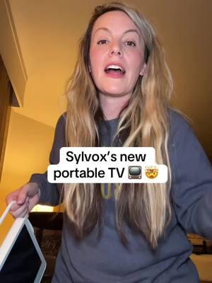 Finally getting to post this, about this TV!!! 😍🤯 #sylvox #portabletv #totalgamechanger #sylvoxtv #handytv #moveabletv @Sylvox 