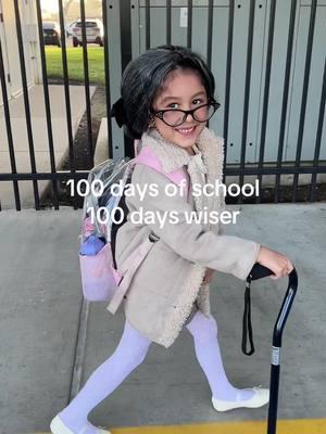 That time is almost here 1️⃣0️⃣0️⃣ days of school! Here’s last year’s outfit! She was a hip granny 👵🏽#100daysofschool #100daysofschoolfun #grandmacostume #spiritweek #kindergarten #ootdtoddler #100days #ootdinspo #elementaryschool 