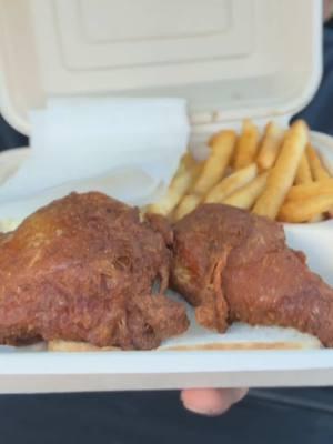 @gusfriedca #friedchicken #crispy #food #Foodie #asmr #asmreating #asmrfood #asmrmukbang #satisfyingsounds #oddlysatisfying #mukbang #mukbangasmr #mukbangvideo #eating #FoodLover #eatthis #llj🐶❤️ 