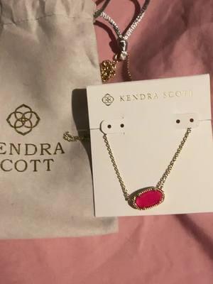 Perfect gift for Valentine’s Day #kendrascottelisa #kendrascott #elisa #necklaces #necklace #tiktokshopfinds #giftguide #onsalenow️️️🔥🔥🔥🔥 #ttsdelightnow #tiktokshopcreator #womens #girls #giftideas #valentinesdaygift #beautiful #elisanecklace 