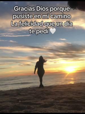 #teamoDios #california #mexicana #chicacristiana #sunset #ilove #ilovegood #selenecantu #hijadedios #playasdecalifornia #tesueltomissueños 