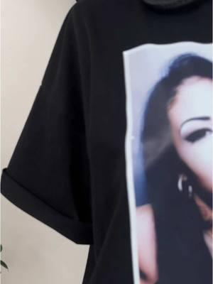 Channeling the energy of two legends—Selena & Aaliyah. ✨ #SelenaAndAaliyah #SelenaQuintanilla #AaliyahForever #MusicIcons #LegendaryWomen #TimelessMusic #QueenSelena #AaliyahTribute #SelenaLegacy #AaliyahVibes #IconicArtists #RIPSelenaAndAaliyah #MusicLivesOn #TributeShirt