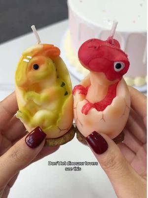 Don’t let dinosaur lovers see this #handmadecandles #fyp #viral #dinosaur #decorcandles #babyshowerideas #birthdaypartydecor #cakedecor #forkids 