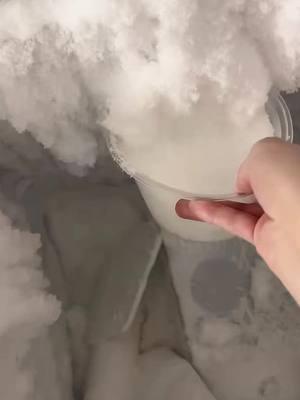 freezer frost scraping and eating #ice #iceeating #iceeatingasmr #iceeatingvideos #iceeatingsound #asrm #fyp #viralvideo #whiteice #whiteiceeating #whiteiceasmr #freezerfrost #freezerfrosticeeating #freezerfrostasmr #softice 