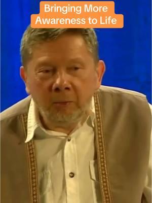 A short teaching with Eckhart discussing how to intersperse more awareness throughout the day just by paying attention to your breath. #eckharttolle #presentmoment #consciousbreath 