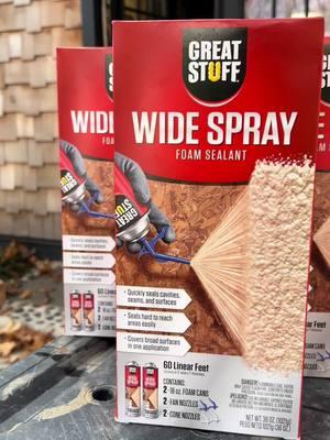 Preparando este proyecto para el aislamiento con Great Stuff Wide Spray! Esta espuma es perfecta para cubrir grandes áreas rápidamente y alcanzar esos espacios difíciles.Disponibleen tiendas @loweshomeimprovement #themexicancarpenter #greatstuff #newconstruction #widespray #energyefficiency 