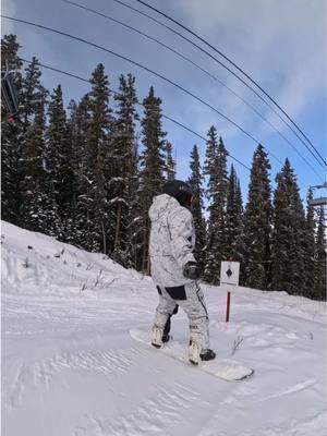 This is Batchalor at Keystone ski resort. It is a blue square 🟦 ski run but it is full of moguls! I would say this is closer to a Black than a Blue 🤙🏼  . . #snowboardingtiktok #snowboarding #snowboardtok #snowboard #ski #skiing #clewsnowboarding #teamhuckhouse #snow #skitok #snowday #colorado #snowboardtiktok #snowboarder #keystone 