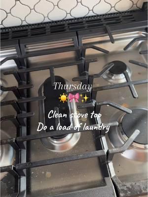 Ready to take on some small tasks today?! #cleaningbusinessowner #cleaningbusiness #sunshineandspotlessblessings #happyhousekeeper #cleanwithme #cleanhomehappyhome #ditlofahousecleaner #dailytasks #dailyhousecleaningroutine #homecleaning #cleanstovetop #stovecleaning #cleaningoven #CleanTok #fypclean #fypcleaning 