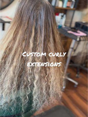 It makes me so excited to see my clients hair getting healthy after they had a bad experience somewhere else … I will always say this with my whole chest! Extensions are not supposed to break your hair🫶🏼  If your looking for custom extensions you found me 🙌🏻💕 #fyp #bloomingcolorandcurls #hairstylistlife #veniceflcurlyhairstylist #curlyhair #veniceflcurlyhairstylist #curlspecialist #sarasotafl #flcurlysalon #curlyktips #curlyktipextensions #curlyhairextensions #curlyextensionsexpert #customhairextensions 