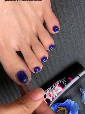 With just a few simple steps, Poly Gel helps create long-lasting, beautiful toe nails anytime! #nailsalon #nailsshop #purplenails #nailsdesign #polygelnails #nailsart #nailsathome #nailsoftiktok #footnails #morovan#nails  #nailsartvideos #nailtech #nailstagram #youngnails 