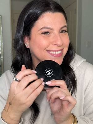 Influenced by the best @Tatyana 🫶🏻 #chanelpowder #chanelbeauty #smoothingpowder #blurringpowder #powderreview #chanelmakeup #chanel #makeupreview #settingpowder #powder 