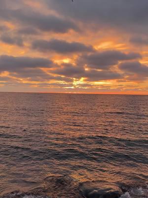 There’s nothing quite like a Sunrise on the North Shore over Lake Superior 🌅 #sunrise #lakesuperior #staycvr #minnesota #grandmaraismn #northshore #onlyinmn 