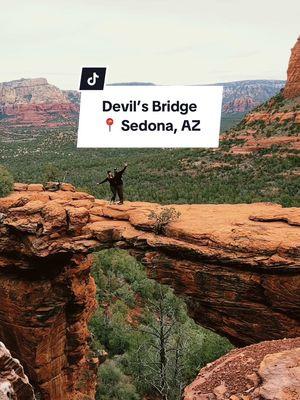 📍 Devil’s Bridge Trail - Sedona, AZ If you’ve done this trail did you wait for a photo? Would you say it’s easy, intermediate, or hard? If you haven’t done it & have questions ask in the comments & we’ll answer there! #sedona #sedonaarizona #sedonahiking #arizonahiking #hikeaz #arizonatrails #alltrails #visitarizona #arizona #arizonatravel #arizonatravelideas