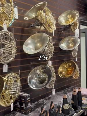 Did we mention we’re just a short drive away from the Minneapolis/St. Paul airport?! ✈️ If you’re planning a trip to the Twin Cities, add us to your list of “things to see” 😉 With six full-service speciality shops and galleries, plus a piano showroom, our store is any band or orchestra enthusiast’s dream  📍7800 Harmony Dr, Bloomington, Minnesota #fyu #fyp #bandtok #schmittmusic #twincities #exploremn