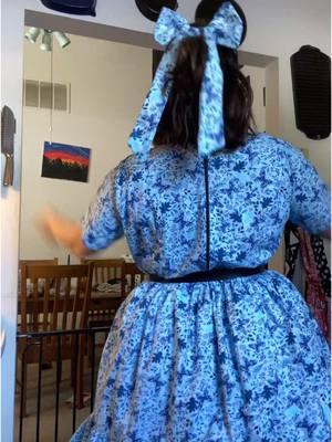 I finished the bow 🦋 #spookymama #gothmama #SAHM #dresstoimpress #madeitmyself #momtok #bluedress #classiclook #40sdress #vintage #vintagesewing #butterfly #tradwife 