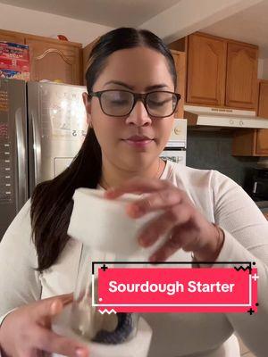 Grew my sourdough starter from scratch 🥖🍞  and I love being in my sourdough era ✨🫶🏽 #sourdoughbread #EasyRecipe #TikTopshopfinds #bakingathome #sourdoughstarter #sourdoughjourney🍞 