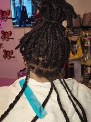 #foryoupage #fyp #foryou #hairtok #hairtiktok #p3beauty #hairtok #foryou #hair #retwist #retwistlocs #2strand #2strandtwist #2strandtwistlocs 