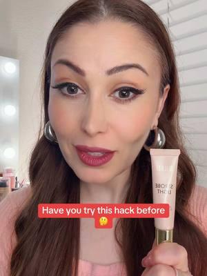 Must try this hack 👌beautiful result #fyp #viral #explore  #explorepage  #beautytips #beautyhacks  #makeup #beauty #trending  #trick  #hack  #makeuphacks #newtechnique #makemefamous  #makeupartists  #makeuptutorial  #lebanon🇱🇧  #usa  #dubai  #turkey  #egypt  #syria #iraq #فولو  #اكسبلور #الشعب_الصيني_ماله_حل😂😂 