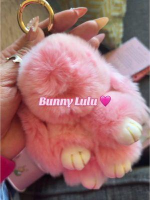 These are the cutest things! & the trinket boxes they come in are a gift in its self! 🤭♥️ #bunnylulu #pursetok #accessories #unboxing #unboxwithme #tiktokshopfinds #TikTokShop 