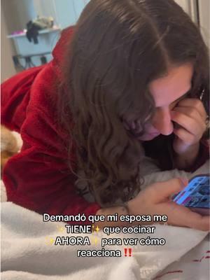 Ella me TIENE que dar algo de comer y es AHORA 😌 #humortiktok #humorenpareja #funny #trending #viral #lesbiansoftiktok #lesbiancouple #lesbiana #wlw #wlwcouple #humor #gracioso #parejatiktok #humorenespañol #fyp #foryou 