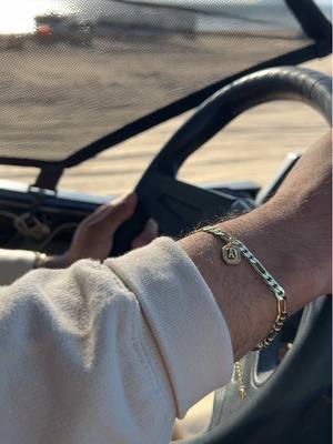 Se feliz ✨☀️#initials #initialsmeanttobetogether #initialbracelet #atvlifestyle #ruta #rutasmexico 