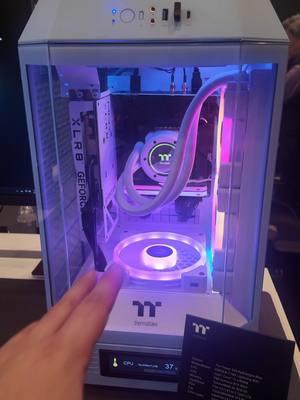 CES 2025 l @thermaltake Shows of some New PC Cases for 2025! #stincebuilt #pc #pcbuilding #ces2025 #ces #gaming #pcbuilds #pcbuild #stince #thermaltake