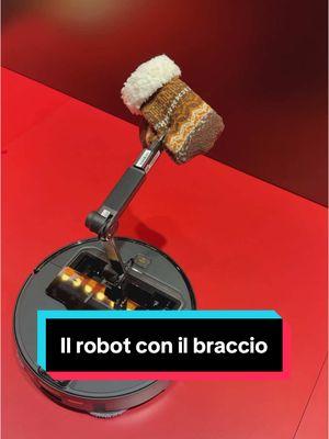 Roborock ha lanciato un robot con un braccio per spostare gli oggetti #roborock #CES2025 #RockANewEra #RockingLifeWithYou #ad @Roborock Italia 