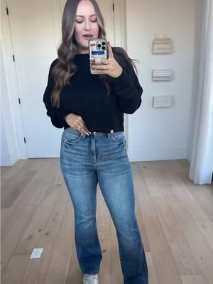 All new slimming seam tummy control jeans from RFM 🤩 these are the perfect non distressed medium wash with crazy good stretch and slimming side seams 😍 #jeans #tryon #sizeinclusive #OOTD #musthave #tummycontrol #alexanderjane 