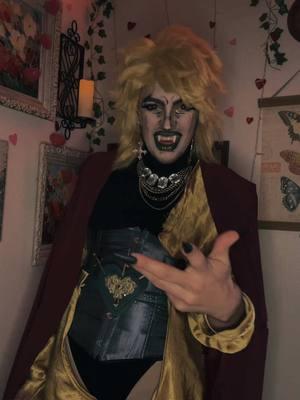 DIO POSTIN TODAYYY #jjba #jojosbizarreadventure #jjbacosplay #jojosbizarreadventurecosplay #jjbapt3 #stardustcrusaders #diobrando #diocosplay #jjbadio #jojosbizarreadventuredio #cosplay #makeup #mua #anime 