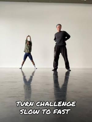 Went from 100 to 0 real quick 🤯🤣 it’s so quick! #dance #turnchallenge #slowtofastchallenge 