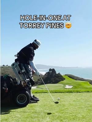 INCREDIBLE shot 🙌 #golf #fyp #amputee #torreypines #holeinone #ace (via 510deathcheater IG) 