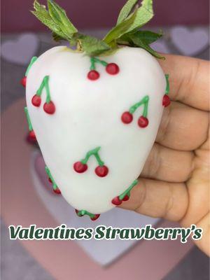 Chocolate covered strawberries are the perfect treats to make this valentines extra SWEET 🍫 🍓 #cavebakery #valentinestreats  #valentinesdaydessert  #chocolatecoveredstrawberries  #velentinesday  #valentines  #Love  #creatorsearchinsights 