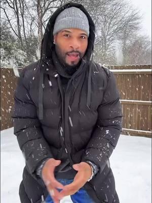 Snow day in Texas has me in 90’s R&b vibes ….#fypシ゚viral #foryoupage #videoviral #followback #following #letsbefriends #40andfabulous #tiktokdads 