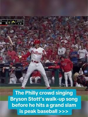 It doesn’t get better than this 🎶 #philly #baseball #MLB #singing 