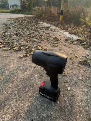 "From garden beds to driveways, this turbine leaf blower will have your yard spotless in minutes—without the hassle!" 🍁💨 #OutdoorCleaning #FastCleanup