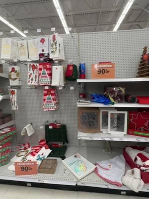 Meijer 90% off navidad #cuponera #descuentos #fpy #clearance #fpyシ #viraltiktok #viralvideo #comprayahorraconles #para #ahorra #couponer #paratii #meijerclearance 