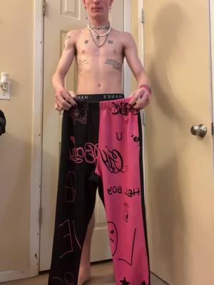 #fitcheck with your friendlyneighborhood👻#gothboi#poppunk#punkrock#alternative#tattoos#piercings#paintyournails#weareyeliner#beyou#lilpeeptok#lilpeep#spreadlovepositivity#fyp#fypシ 