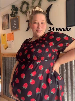 Almost forgot to finish this one lol so my supposed to be newborn 7 lb baby is a one month old 10 lb-er but that’s ok 😅  #countdown #pregnancy #plussizepregnancy #baby #newborn #onemonthold #10lbs #decemberbaby #39weeks #obsessed #plussize #birth #birthcountdown #babycountdown 